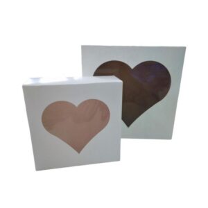 Caja con visor corazón